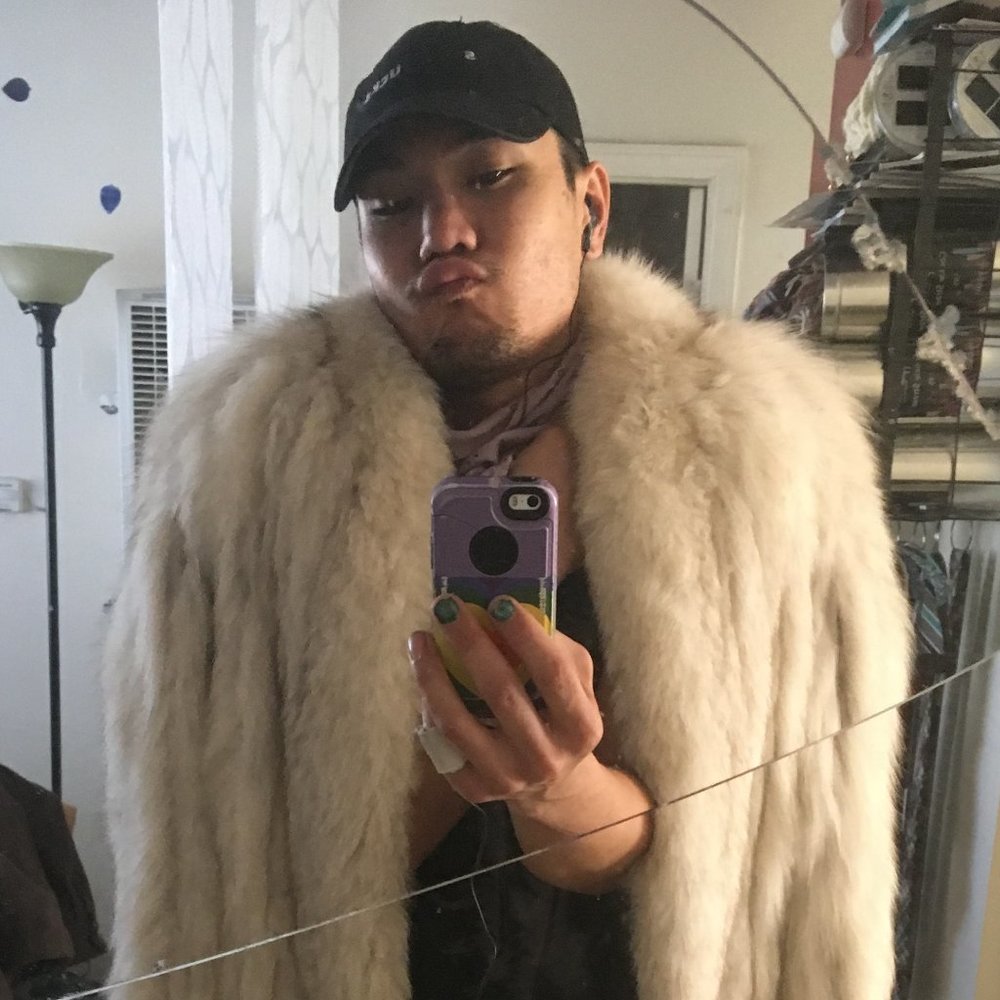 Non-Binary shopper with a love for fashion. Style has no gender.